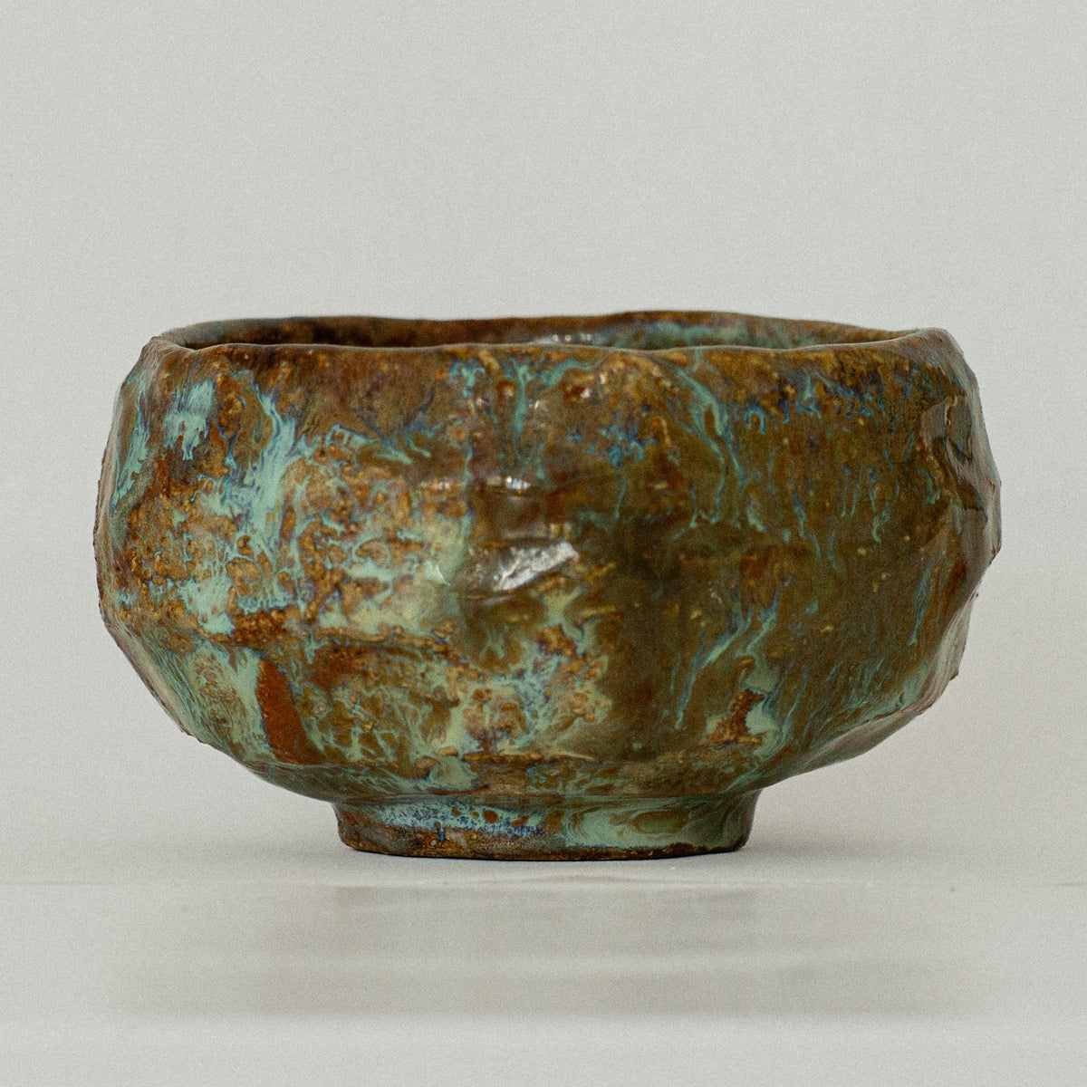 Earth Bowl no. 01 handmade stoneware bowl by artist Tania Ruda, side view