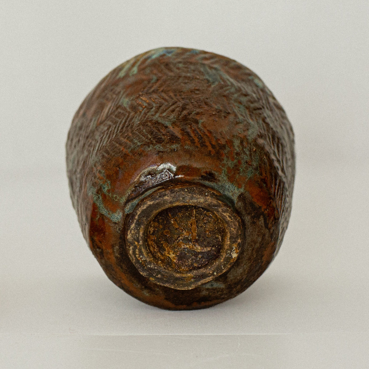Earth Cup no. 02 handmade stoneware cup by artist Tania Ruda, base view