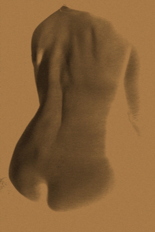 Féminité 02 — fine art photograph by Tania Ruda